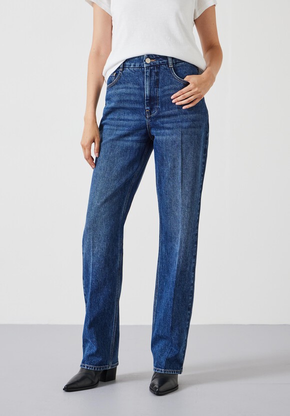 Elliot High Waisted Straight Jeans