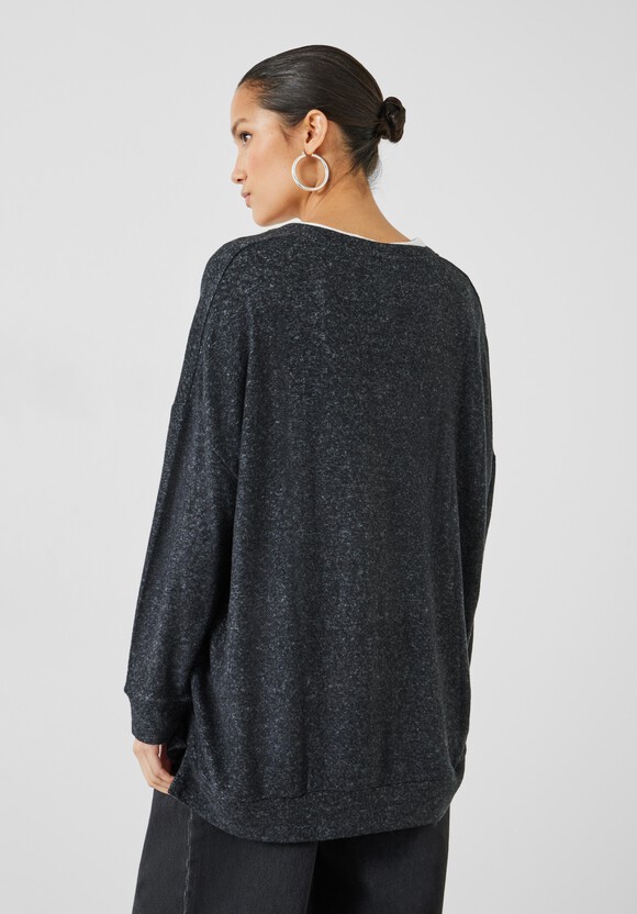 Elle Supersoft V-Neck Top