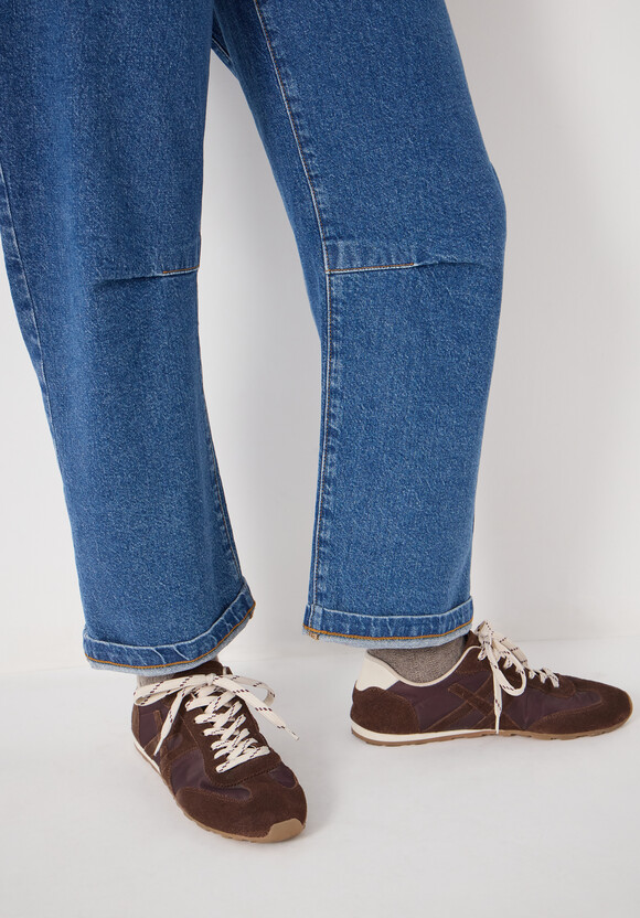 Cordi Barrel Leg Jeans