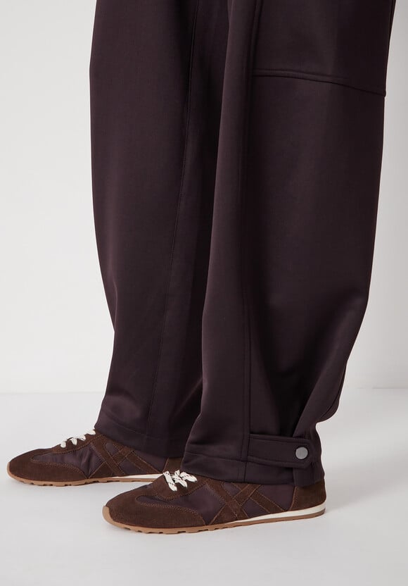 Barrel Leg Jogger