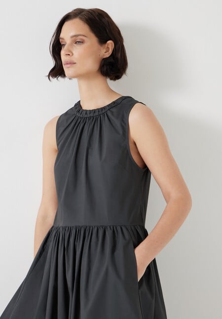 Lightweight Cotton Sleeveless Crew Neck Maxi Dress