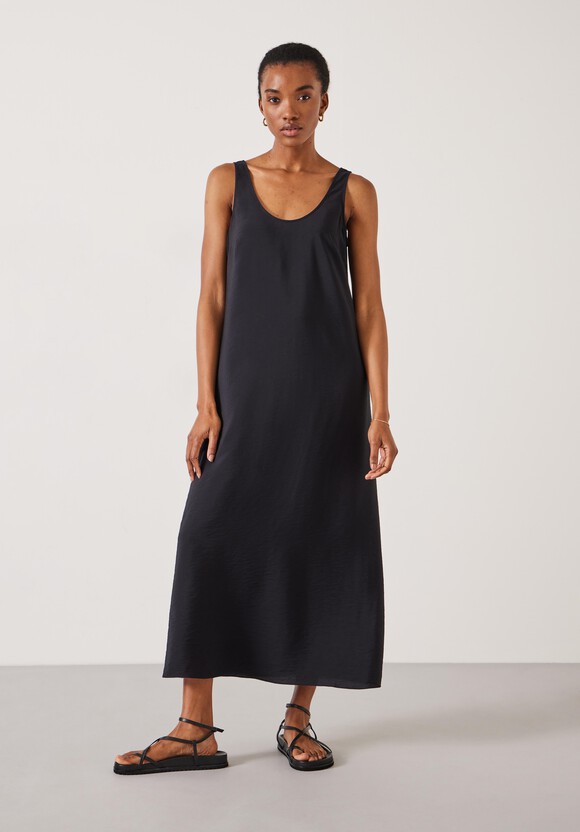 Sophie Air Flow Scoop Neck Maxi Dress