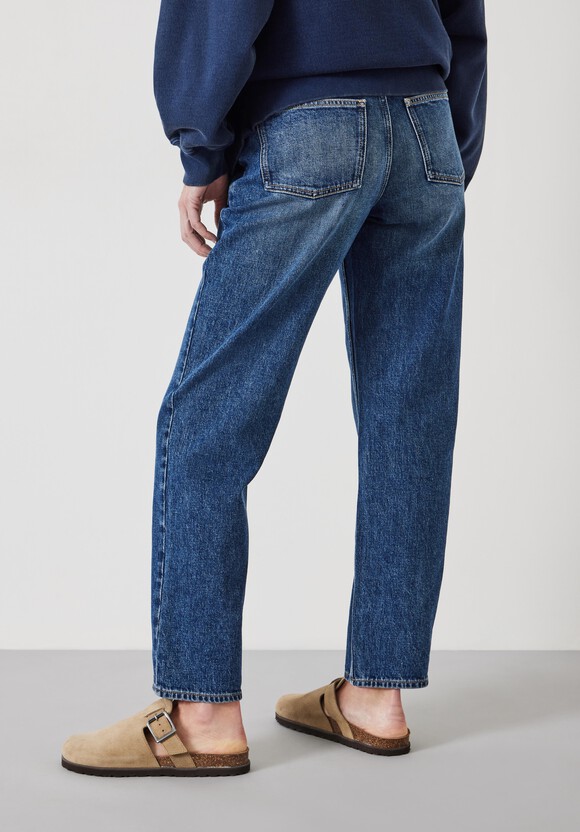 Alex Straight Leg Jeans