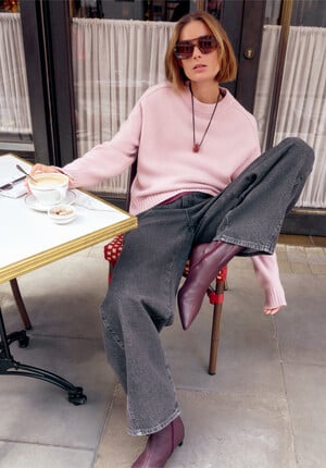 Bree Horseshoe Barrel Leg Jeans