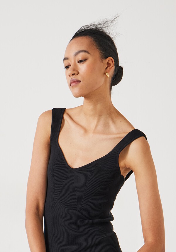 Engineered Rib Knitted Vest