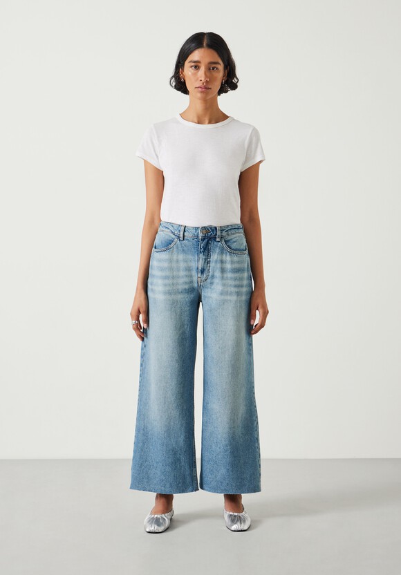 Abi Cropped Wide Leg Jeans