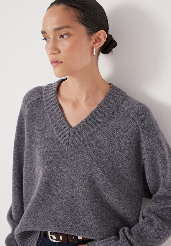 Erica Merino Wool V Neck Jumper