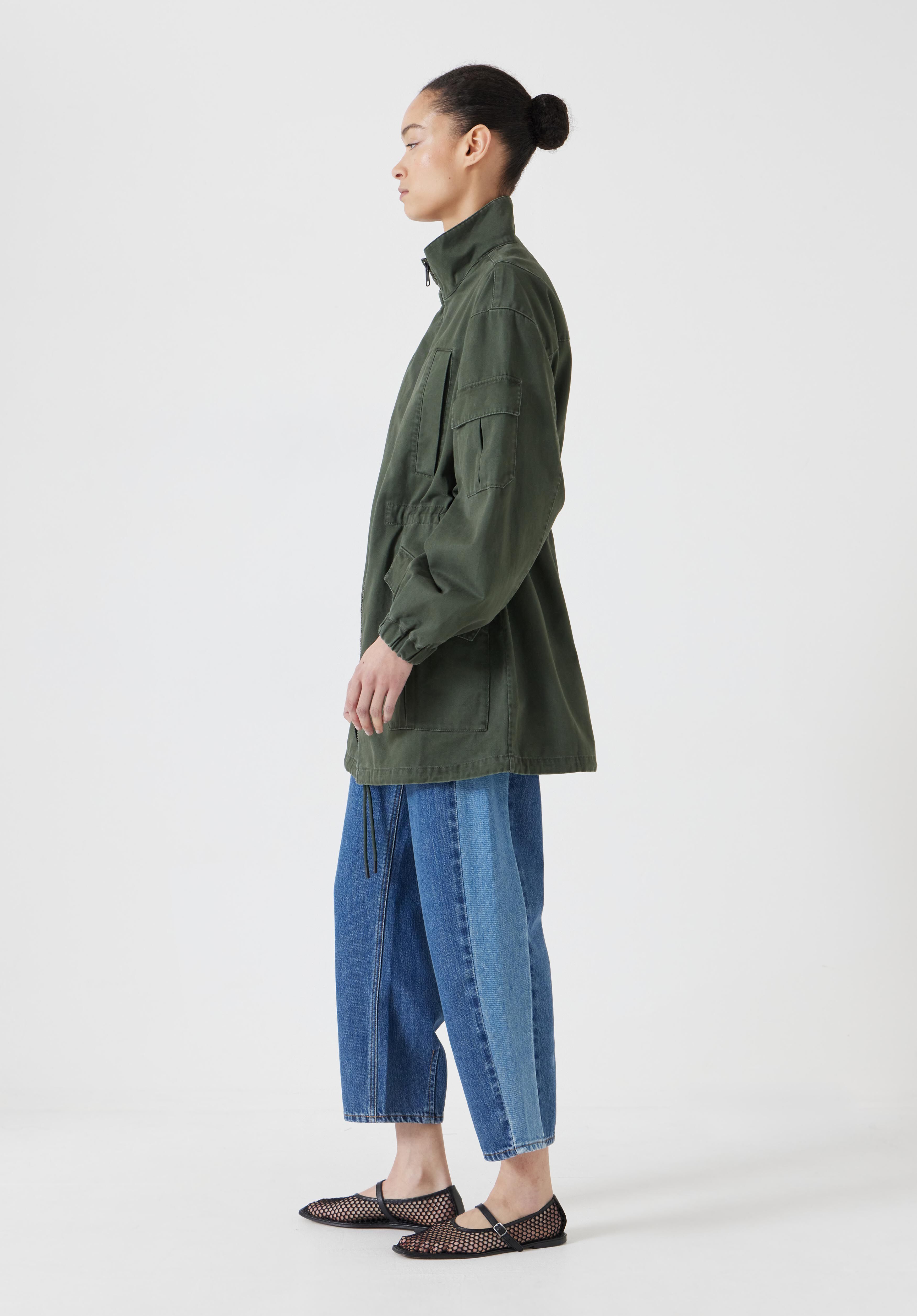 新品　未使用　Optstuff SHELL PARKA ネイビー×カーキ M Green Soft Shell Parka - TK Maxx UK