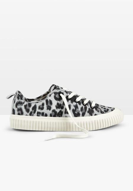 Rayen Canvas Trainers