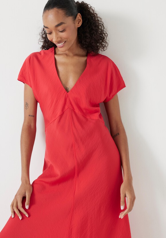 Grace Air Flow V-Neck Maxi Dress