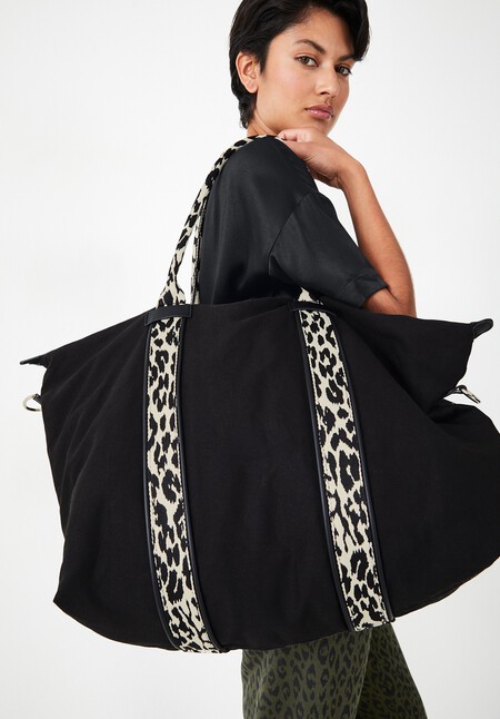 Ingham Holdall