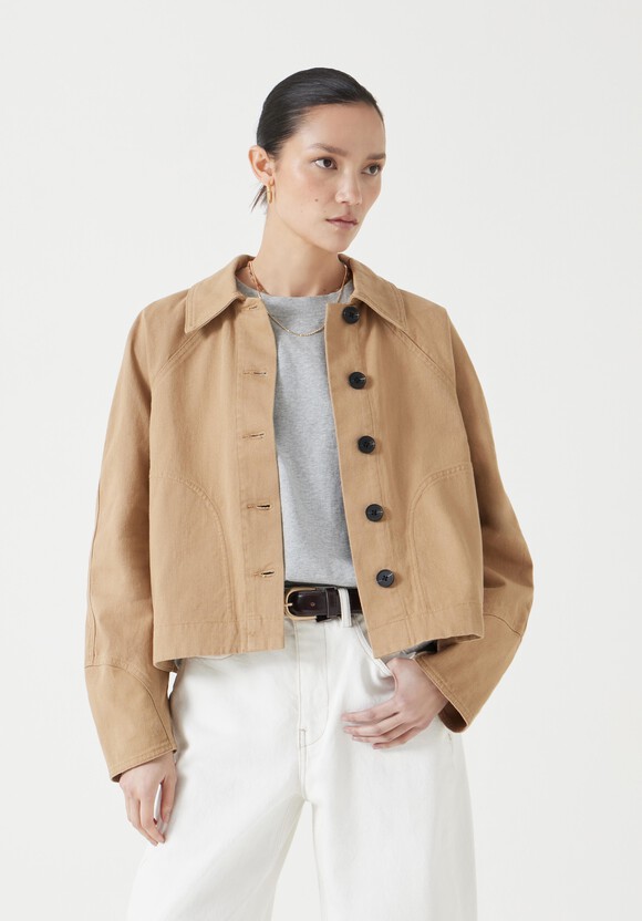 Barrel Sleeve Swing Jacket
