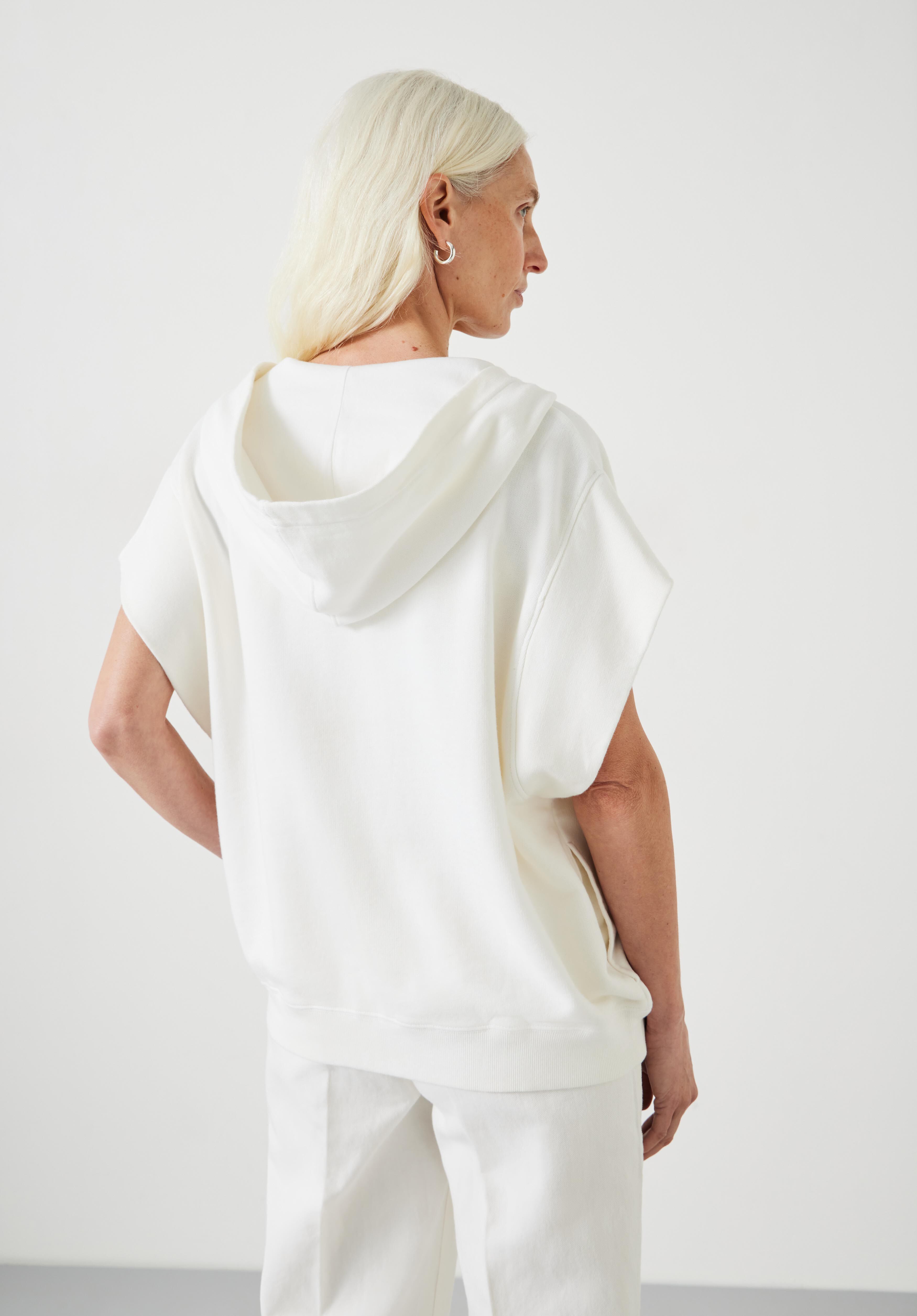 Thin sleeveless hoodie discount