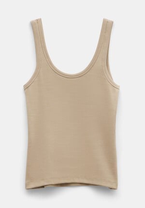 Ribbed Low Scoop Fitted Vest