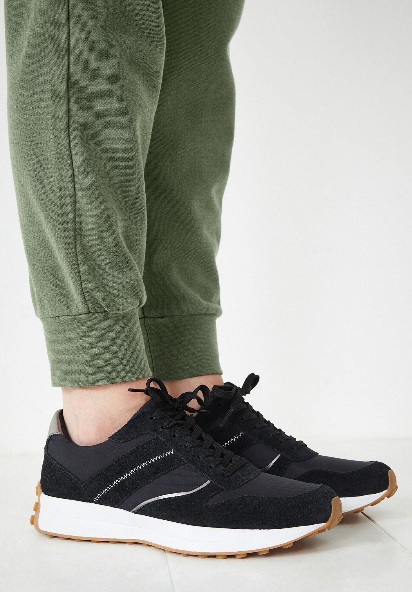 Dw discount trainers sale