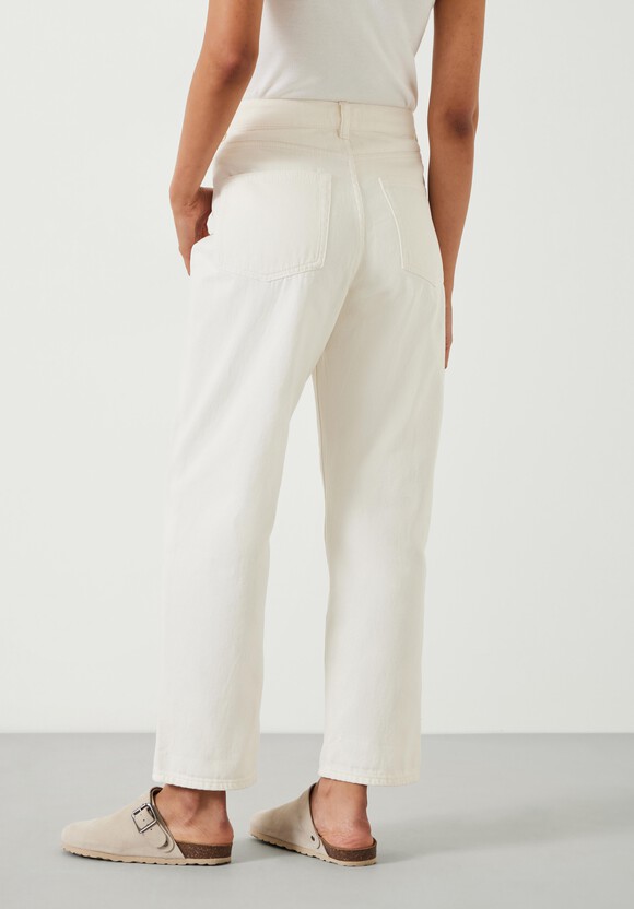 Relaxed Boyfriend Jeans