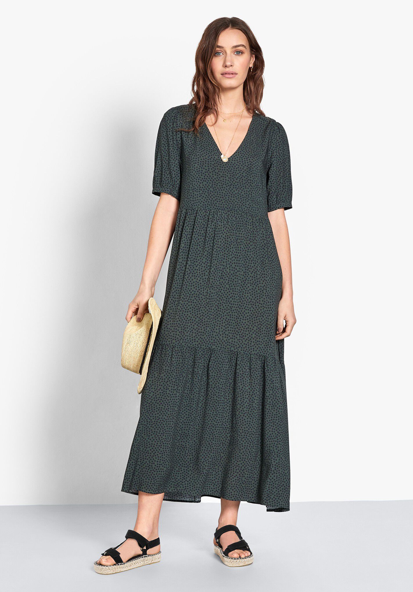 Penelope Tiered Dress Star Print Dress Khaki Star Print hush