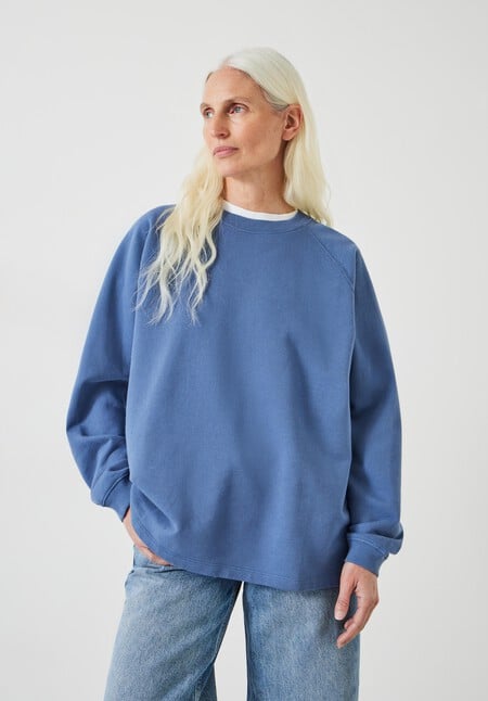 Verne Oversized Raglan Sweatshirt