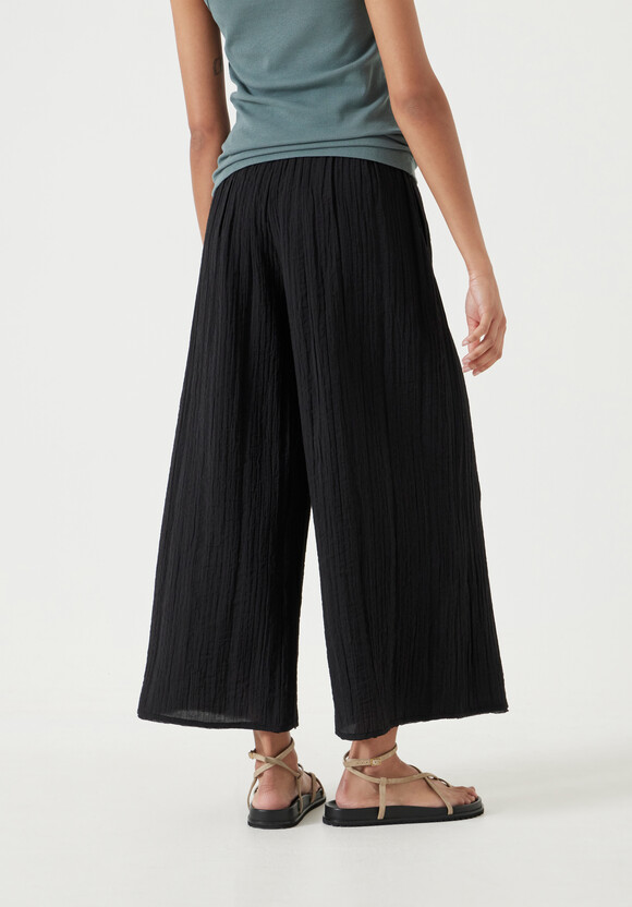 Crinkle Wide Leg Cropped Trousers