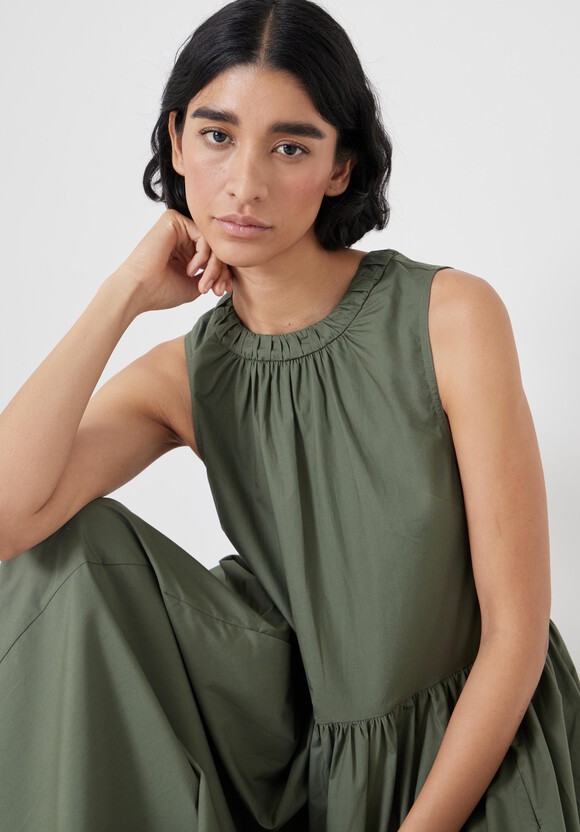 Lightweight Cotton Sleeveless Crew Neck Maxi Dress