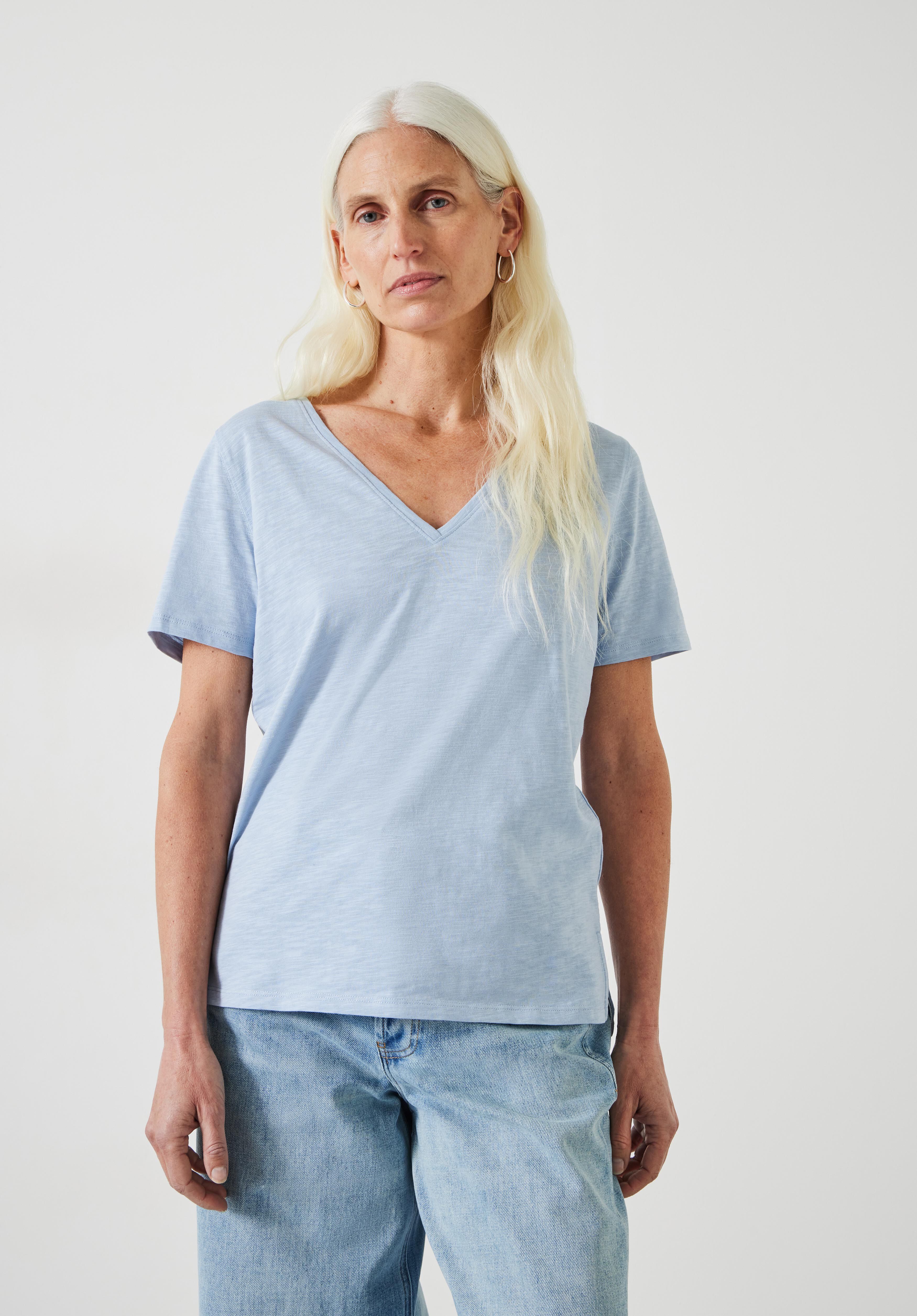 Light blue v neck t shirt outlet