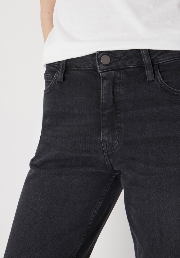 Agnes Straight Leg Jeans
