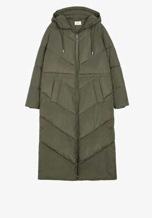 Eila Chevron Puffer