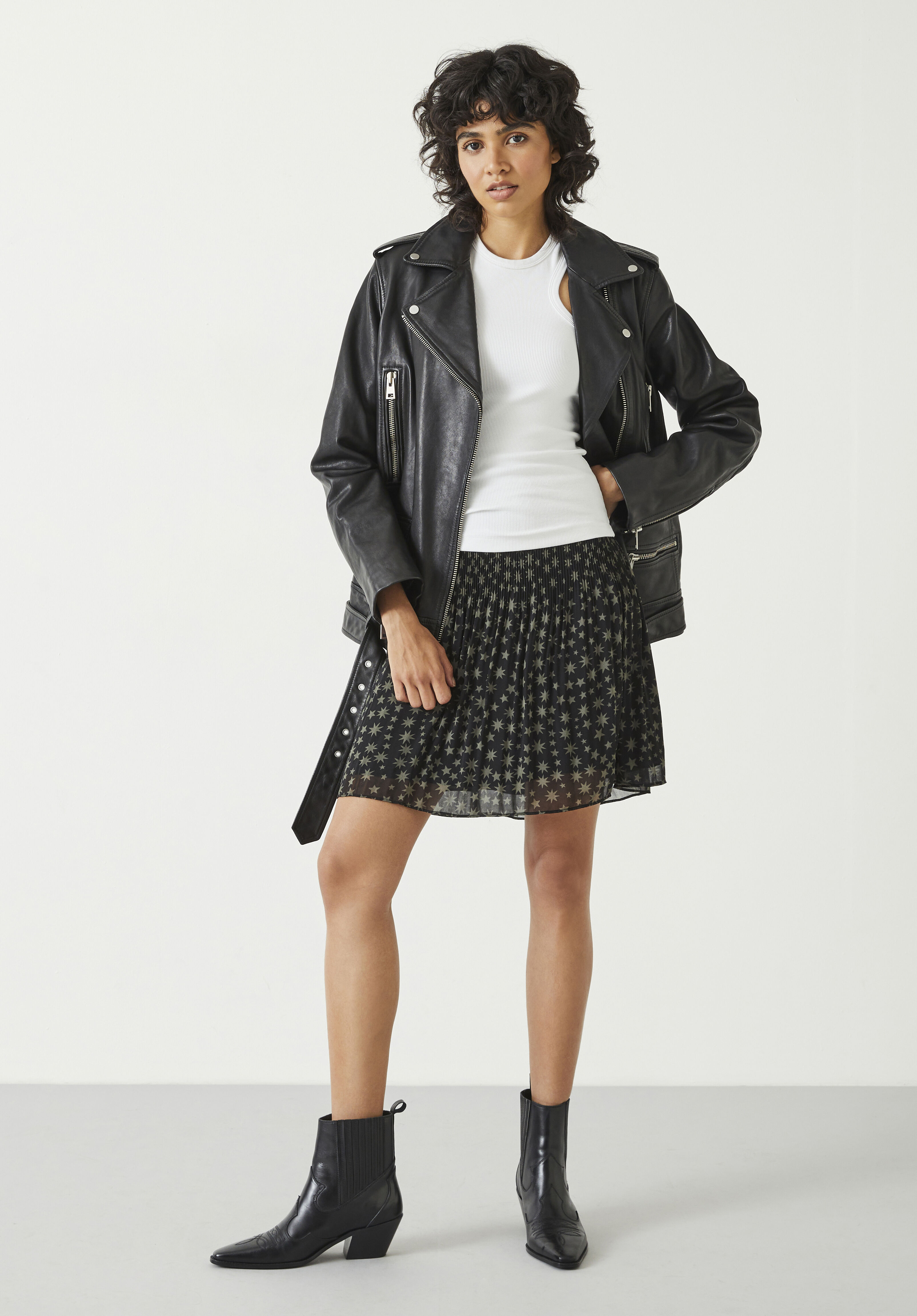 Black leather skirt with stars cheap