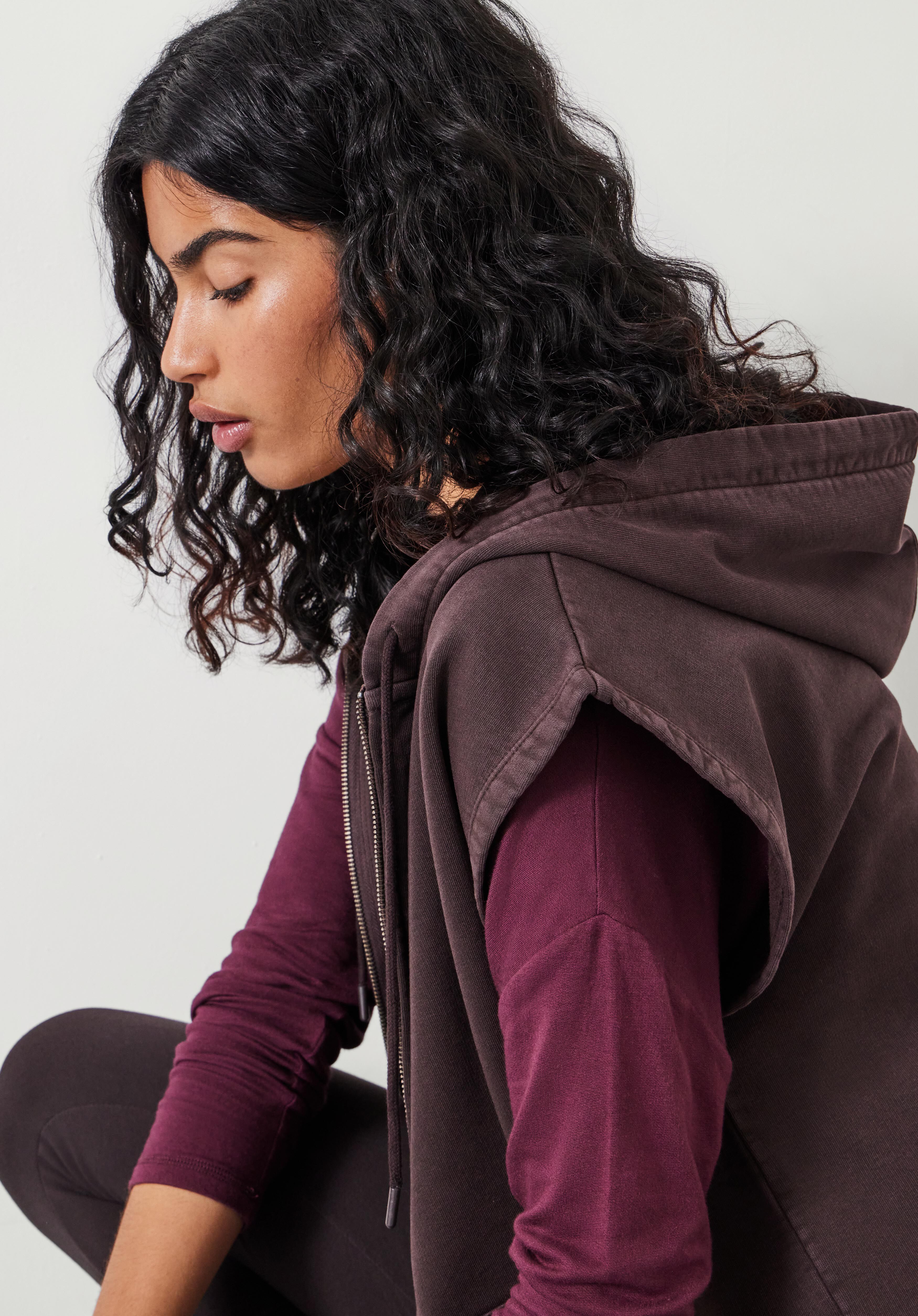Women's sleeveless zip up hoodie shop