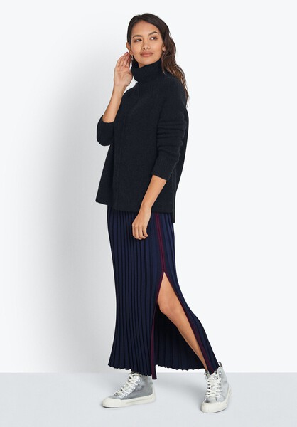 Knitted Pleated Skirt