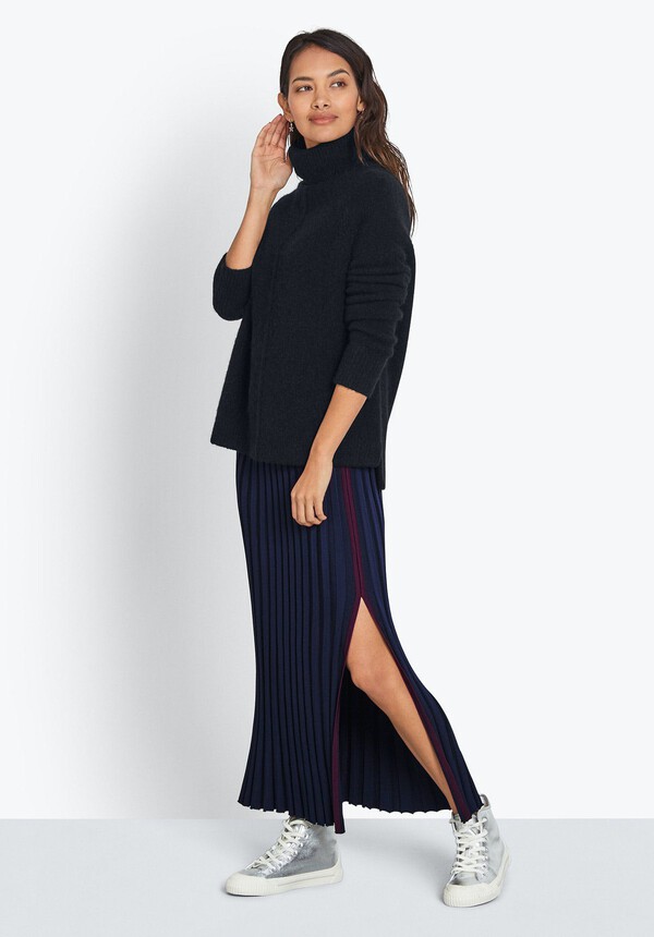 Knitted Pleated Skirt