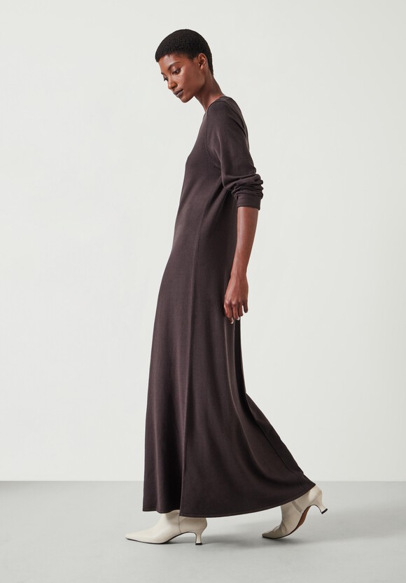 Talen Long Sleeved Knitted Maxi Dress