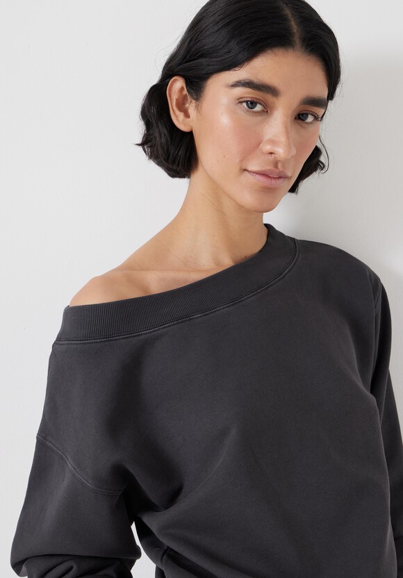 Carlota Off Shoulder Sweatshirt