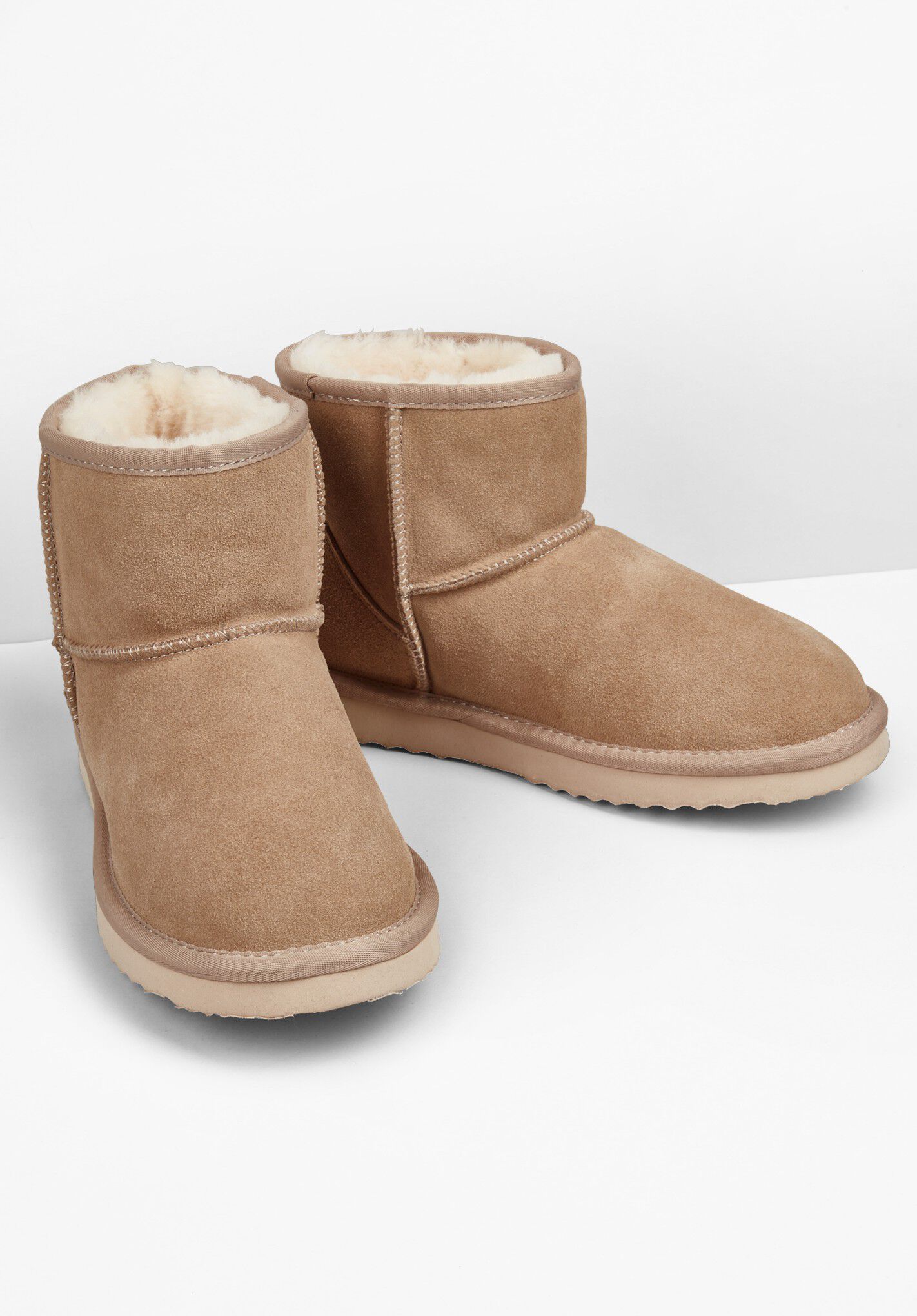 Sheepskin boots sale Outlet