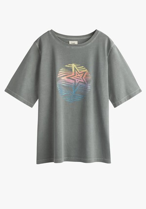 Rainbow Star Oversized T-Shirt