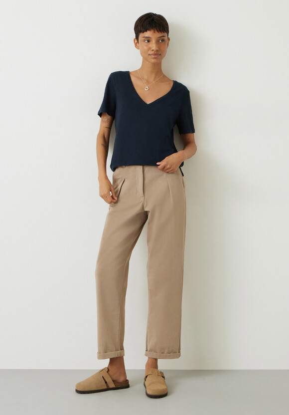 Kali Cotton Slub V-Neck T-Shirt