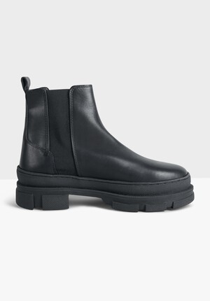 Sia Chelsea Boots