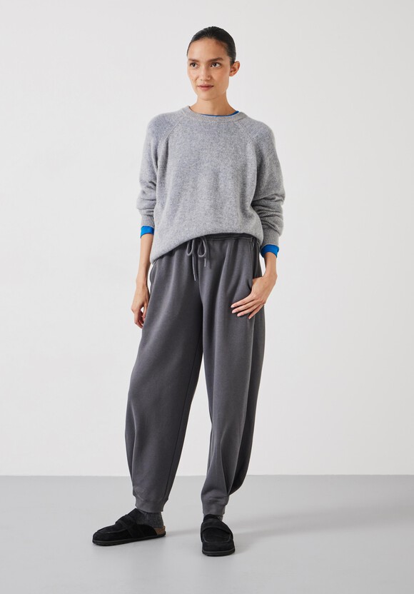 Barrel Leg Pleat Joggers