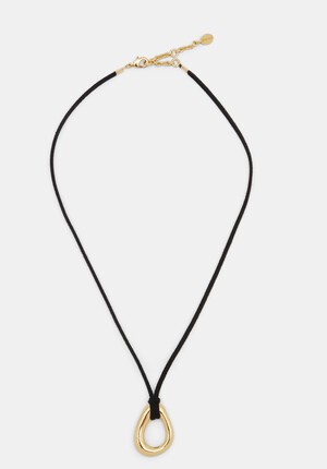 Ophelia Pendant Necklace