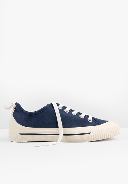 Leyton Canvas Trainers