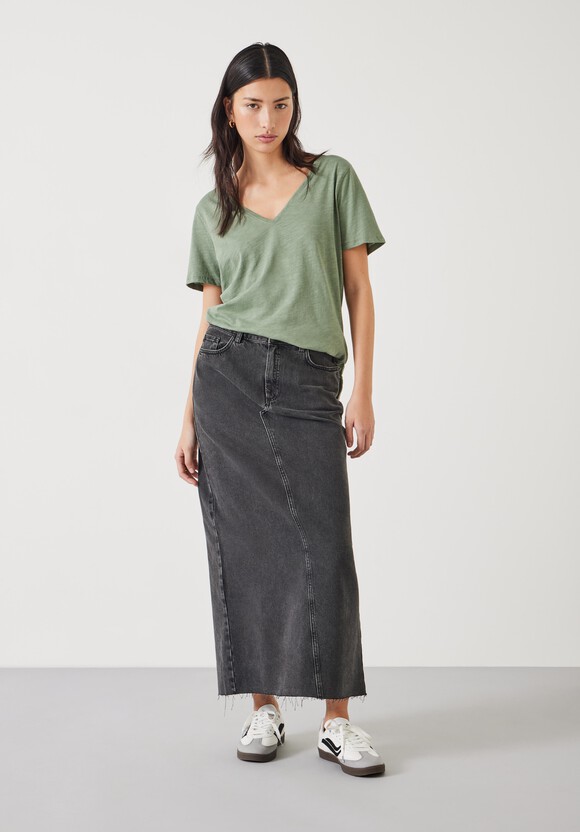 Kali Cotton Slub V-Neck T-Shirt