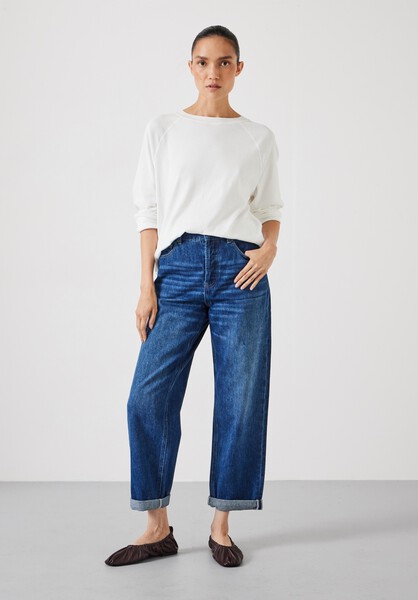 Button Fly Boyfriend Jean