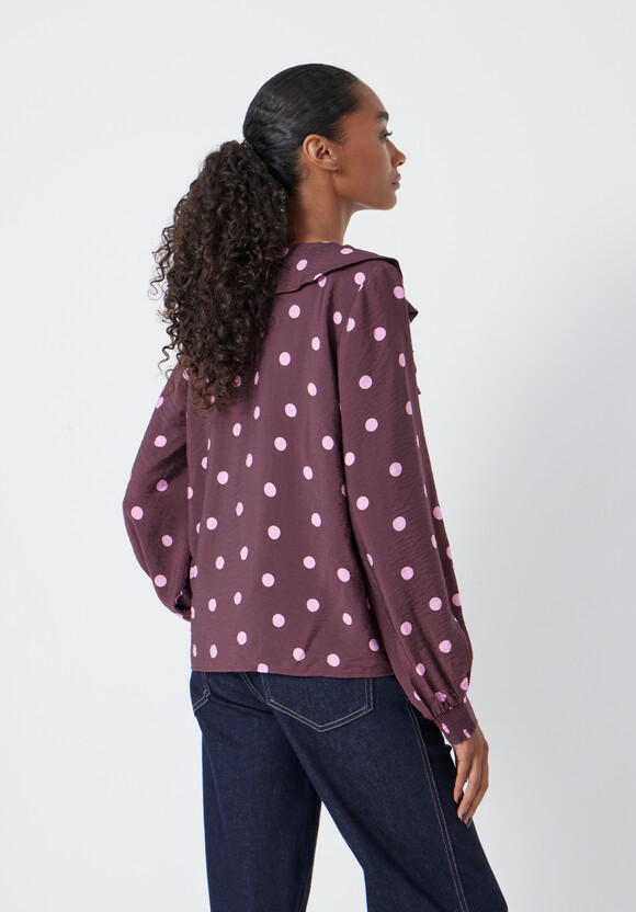 Air Flow Ruffle Blouse