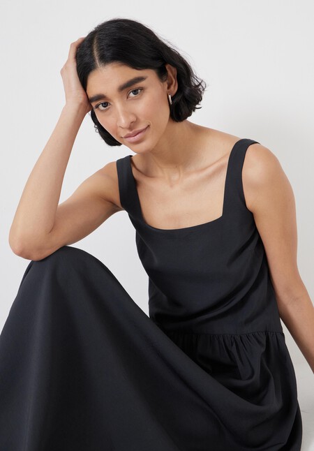 Air Flow Square Neck Midi Ballerina Dress