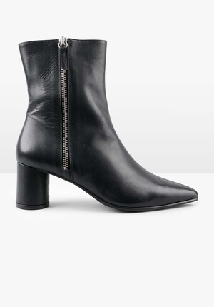 Iona Boots