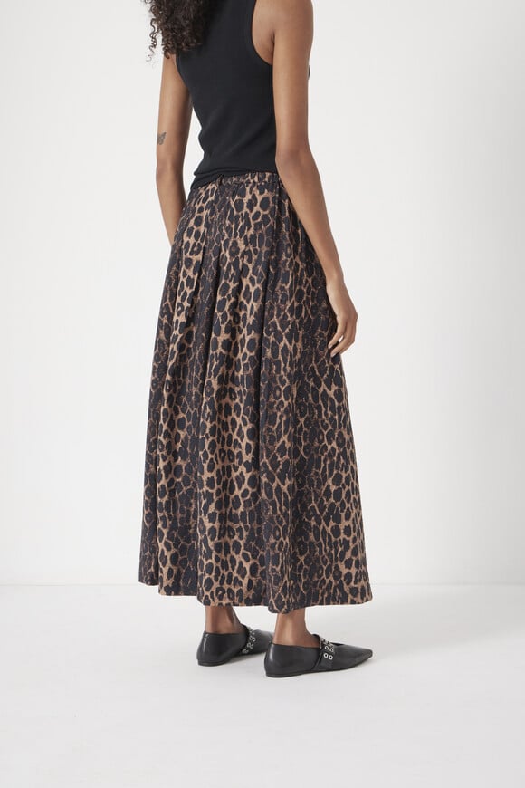 Air Flow Top Pleated Midi Skirt