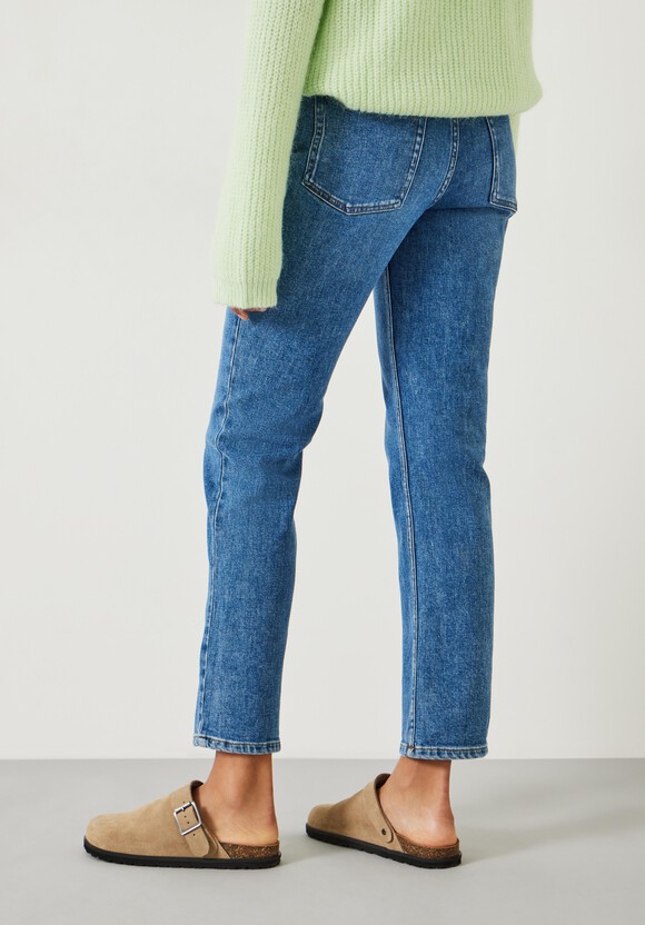 Dani Straight Leg Jeans