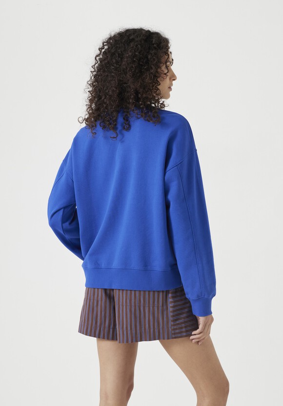 Collegiate 03 Graphic Sweatshirt