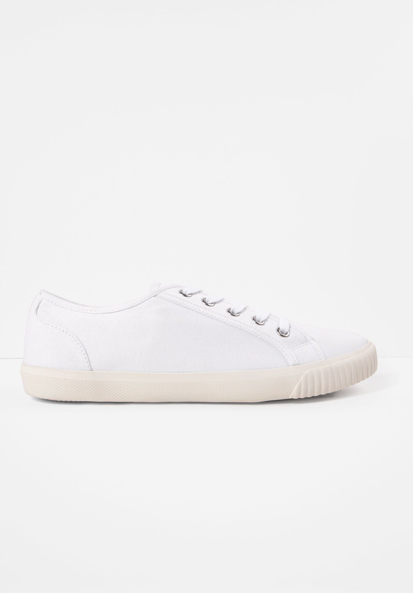 Henley Canvas Trainers | Lace Up