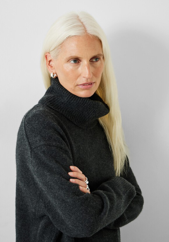 Cashmere Chunky Roll Neck Jumper